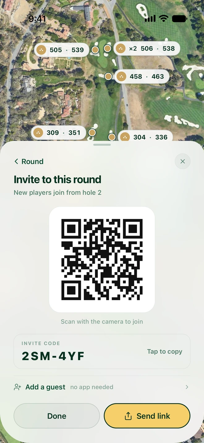 Inviting players to a round: a QR code to scan, an invite code and a link to send